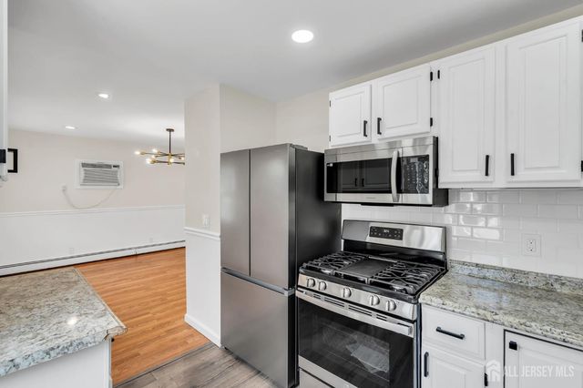 23 Old Forge Road, Helmetta, NJ 08828