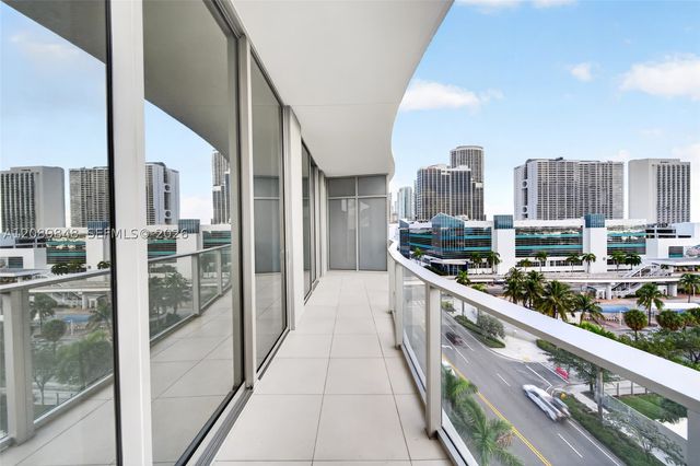 1400 Biscayne Blvd 705, Miami, FL 33132