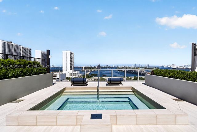 1400 Biscayne Blvd 705, Miami, FL 33132