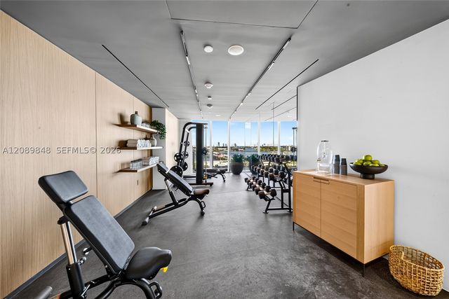 1400 Biscayne Blvd 705, Miami, FL 33132