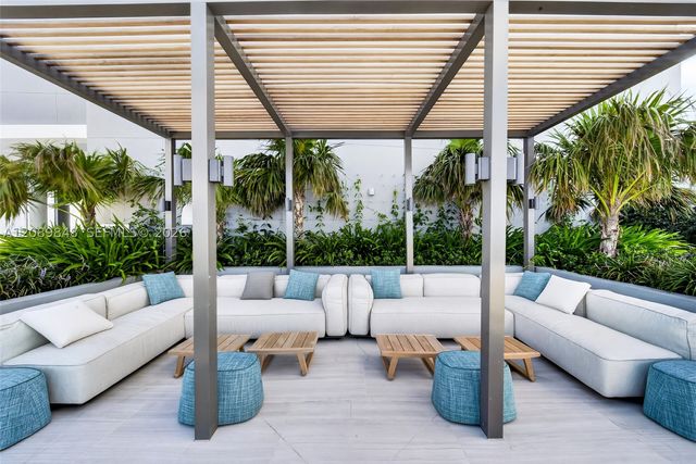 1400 Biscayne Blvd 705, Miami, FL 33132