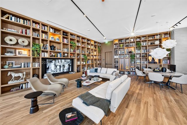 1400 Biscayne Blvd 705, Miami, FL 33132