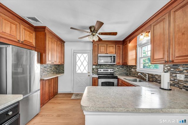54 Manor Lane, South Windsor, CT 06074