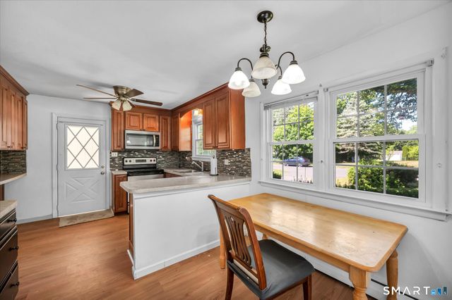 54 Manor Lane, South Windsor, CT 06074