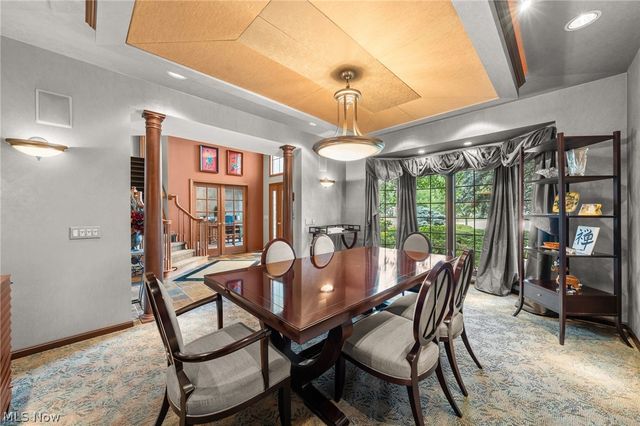 5808 Pinehurst Court, Highland Heights, OH 44143