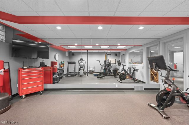5808 Pinehurst Court, Highland Heights, OH 44143