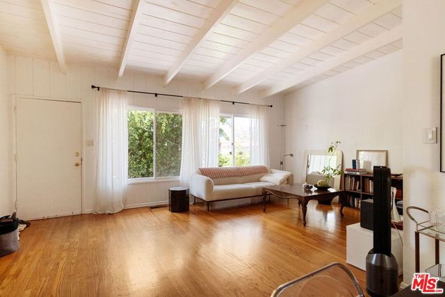 2132 Vine Street, Los Angeles, CA 90068