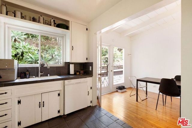 2132 Vine Street, Los Angeles, CA 90068