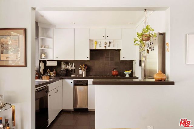 2132 Vine Street, Los Angeles, CA 90068