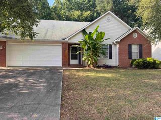 141 MAGNOLIA CIRCLE, Columbiana, AL 35051