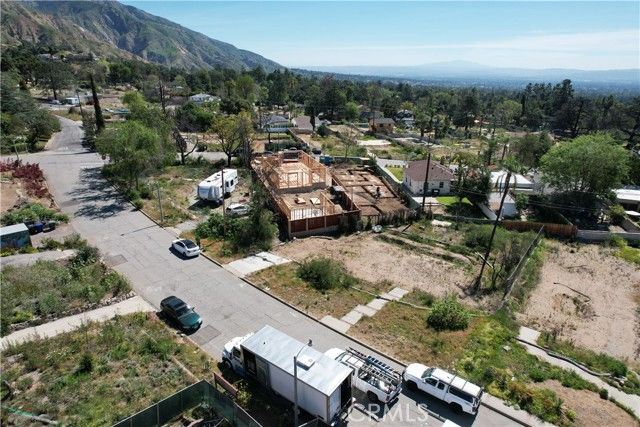 1008 Dolores Drive, Altadena, CA 91001