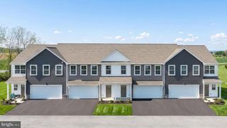 130 FOUNDRY LN, Lebanon, PA 17042
