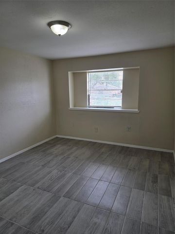 12706 Bexley Drive, Houston, TX 77099