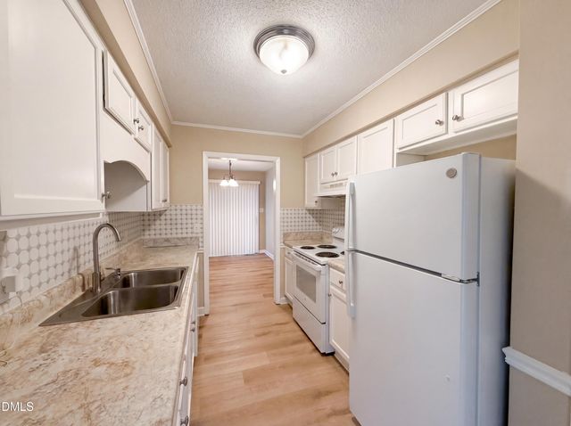 104 Arbuckle Lane, Cary, NC 27511