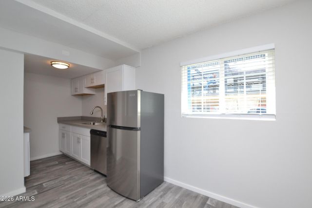 44 E ROANOKE Avenue 1, Phoenix, AZ 85004