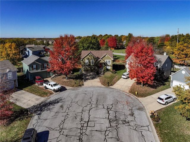 980 W Elizabeth Street, Olathe, KS 66061