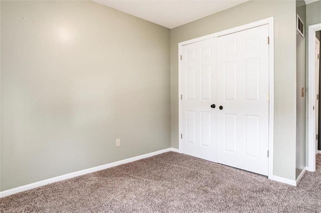 980 W Elizabeth Street, Olathe, KS 66061