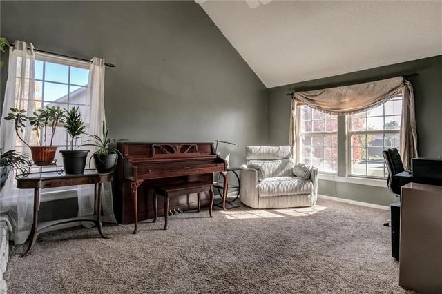 980 W Elizabeth Street, Olathe, KS 66061