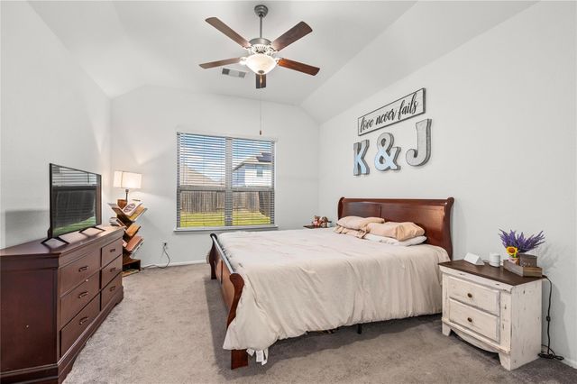 736 Scenic Lake Drive, La Marque, TX 77568