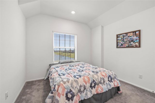 736 Scenic Lake Drive, La Marque, TX 77568