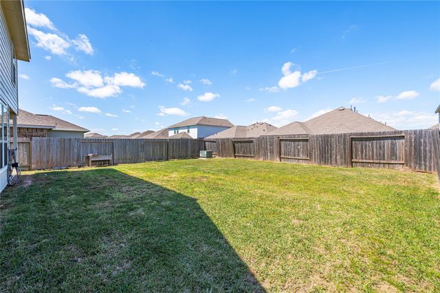 736 Scenic Lake Drive, La Marque, TX 77568