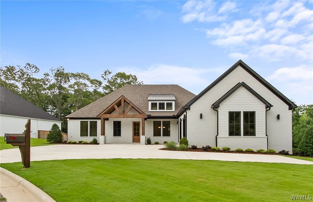 14809 Highpoint, Northport, AL 35475