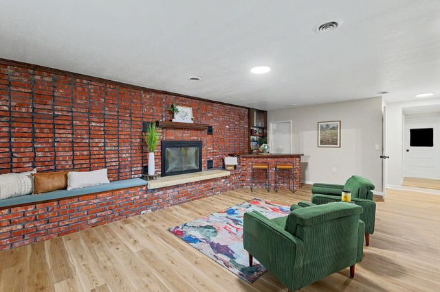 545 S Queen, Maize, KS 67101