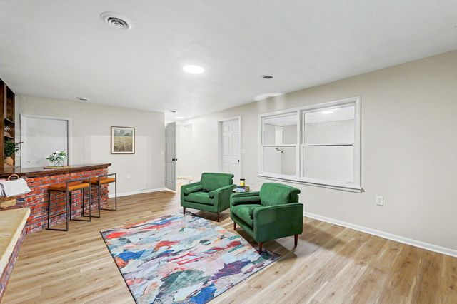 545 S Queen, Maize, KS 67101