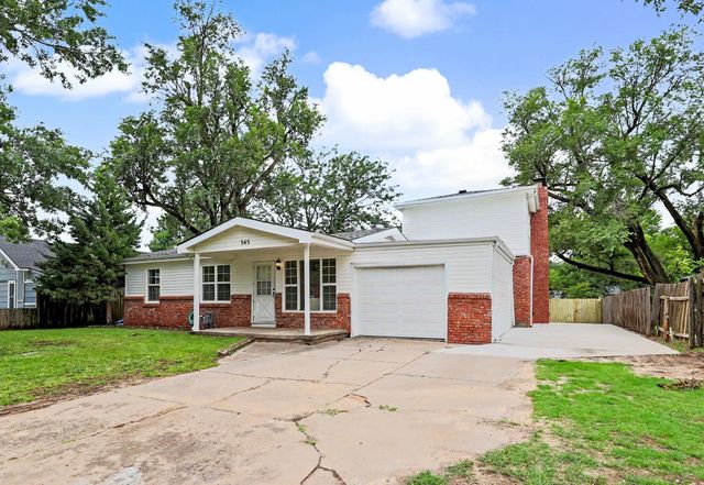 545 S Queen, Maize, KS 67101
