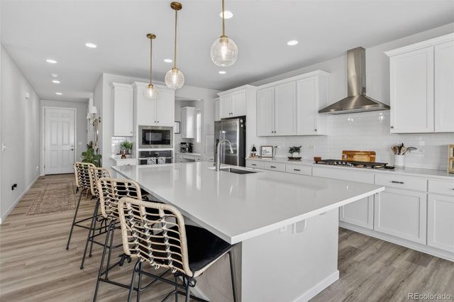 166 S Waterloo Street, Aurora, CO 80018