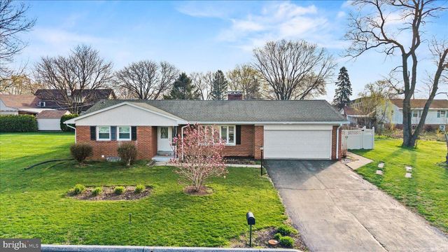 112 KENMAR DR, Palmyra, PA 17078