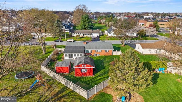 112 KENMAR DR, Palmyra, PA 17078