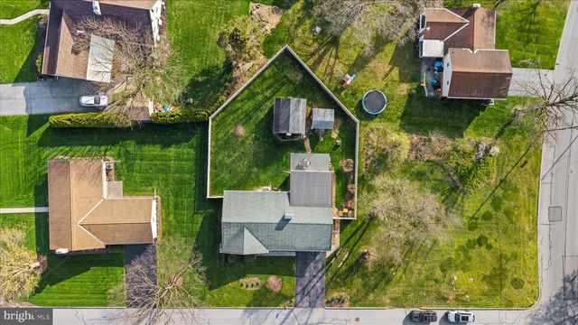 112 KENMAR DR, Palmyra, PA 17078