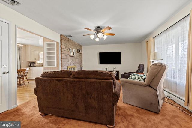 112 KENMAR DR, Palmyra, PA 17078