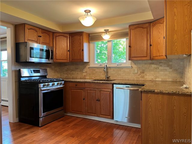219 Sagewood, Amherst, NY 14221