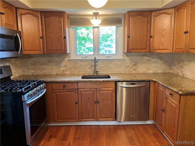 219 Sagewood, Amherst, NY 14221