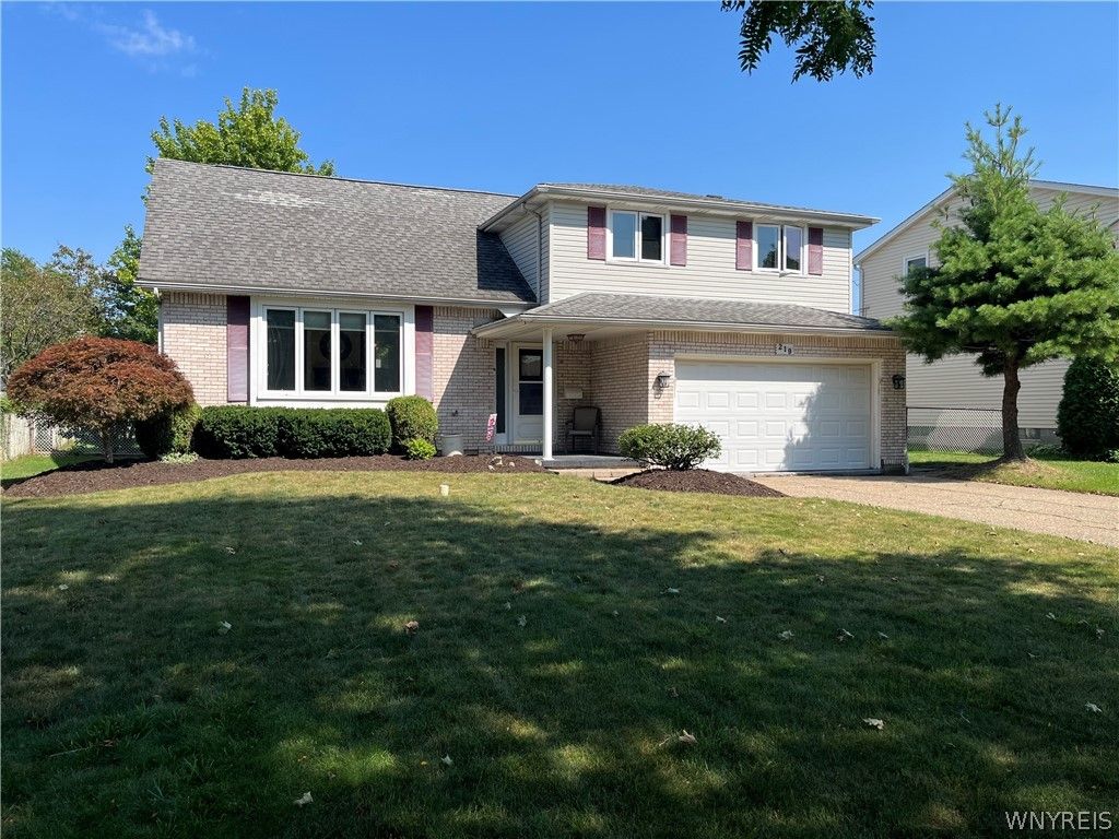 219 Sagewood, Amherst, NY 14221