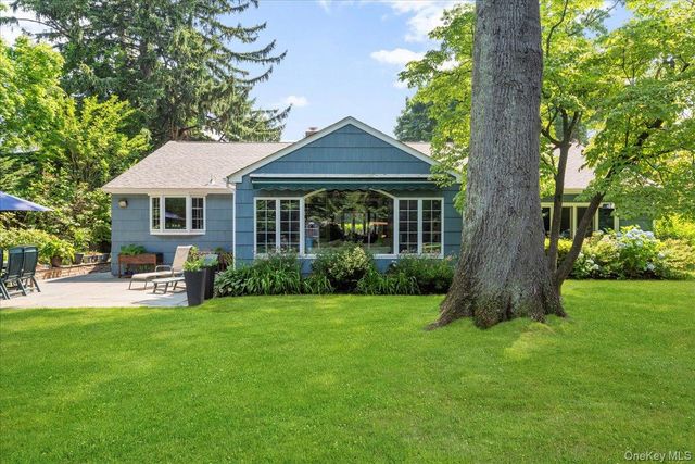 277 W Neck Road, Huntington, NY 11743