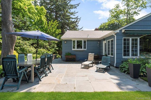 277 W Neck Road, Huntington, NY 11743