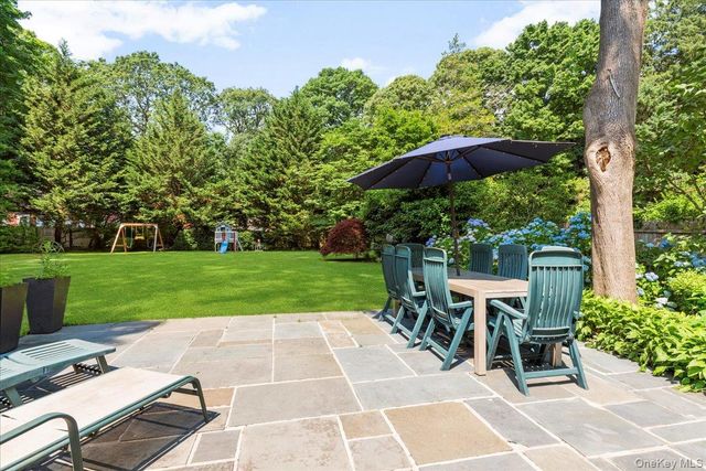 277 W Neck Road, Huntington, NY 11743