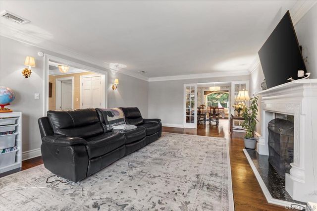 277 W Neck Road, Huntington, NY 11743
