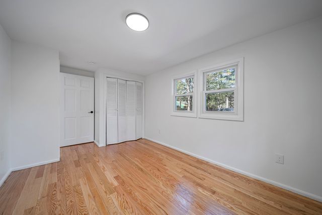 74 Riverside Drive, Fremont, NH 03044