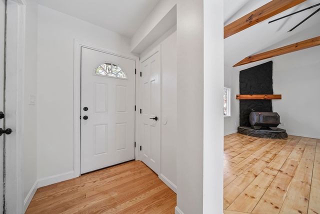 74 Riverside Drive, Fremont, NH 03044