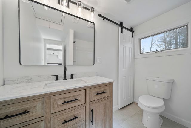 74 Riverside Drive, Fremont, NH 03044