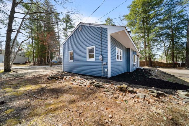 74 Riverside Drive, Fremont, NH 03044