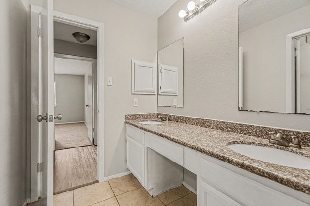 1826 Pilgrims Point Drive, Friendswood, TX 77546