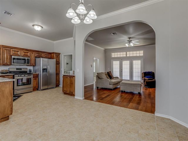 700 Taber Lane, Edmond, OK 73003