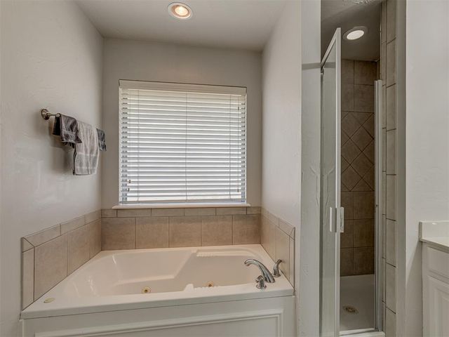 700 Taber Lane, Edmond, OK 73003
