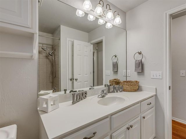 700 Taber Lane, Edmond, OK 73003