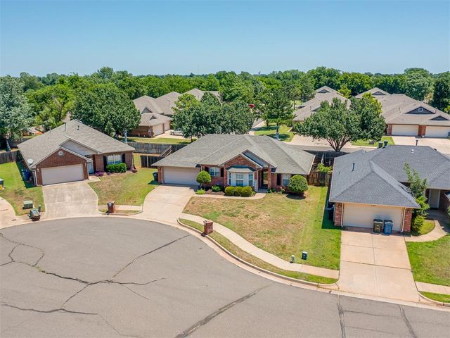 700 Taber Lane, Edmond, OK 73003